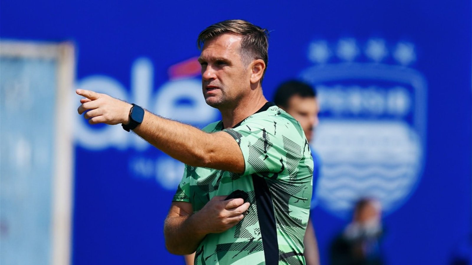 Posisi Bek Kiri dan Kiper Persib Jadi Sorotan, Ini Respons Igor Tolic